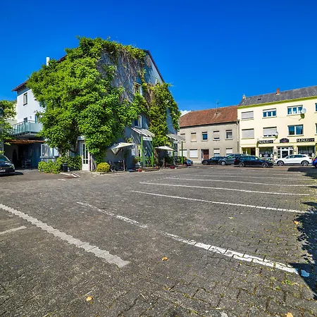 Muehlenthalers Park Szálloda 3*